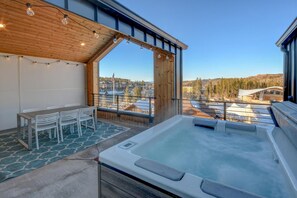 Amazing views from hot tub