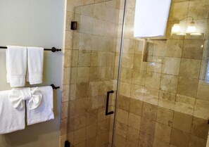 Primary ensuite bath