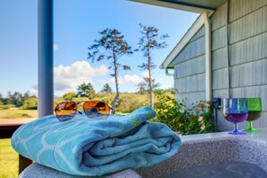 Wonderful hot tub to enjoy on the back deck!