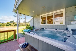 Mountain / Golf View from Covered Hottub
