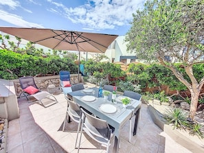 Wohnung, Stuhl, Balkon, Resort, Hotel, Bucht, Küche & Esszimmer Tisch, Gartenmöbel, Ferienort