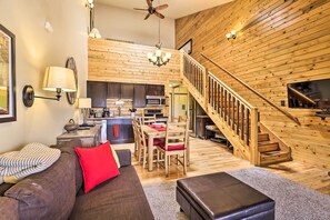 Living Room | Sleeper Sofa