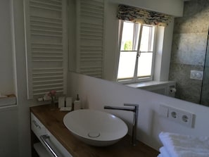 Ferienwohnung Gederer ca. 50 qm-Badezimmer