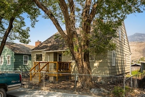 Small front yard at the house.