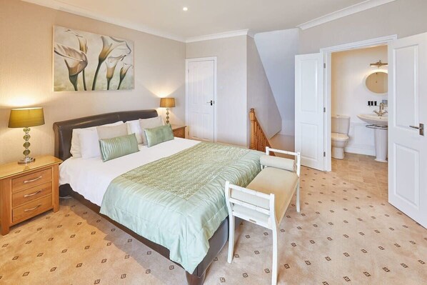 Sea View @ 44, Whitby - Host & Stay