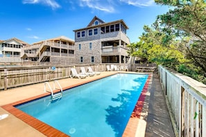 Surf-or-Sound-Realty-975-Feat-in-the-Sand-Pool-1