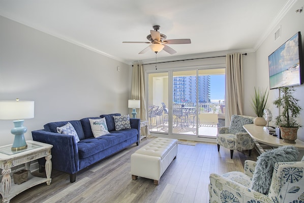 21-Ariel-Dunes-I-304-Living