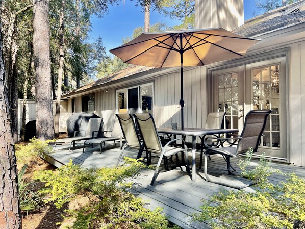 Patio with Propane Grill and Outdoor Dining