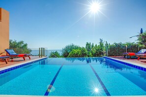 Villa Marina image