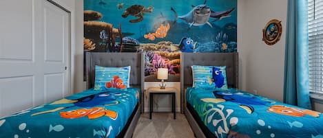 Bedroom 7: Adorable Finding Nemo 2 x Twin Bedroom (Sleeps 2)