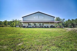 Property Exterior | 800 Acres | Driveway Parking (15 Vehicles) | RV Parking