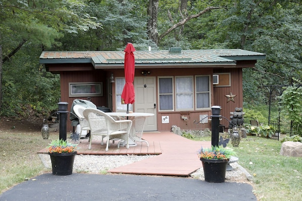 Nature Nook - Cozy, Quiet Cabin