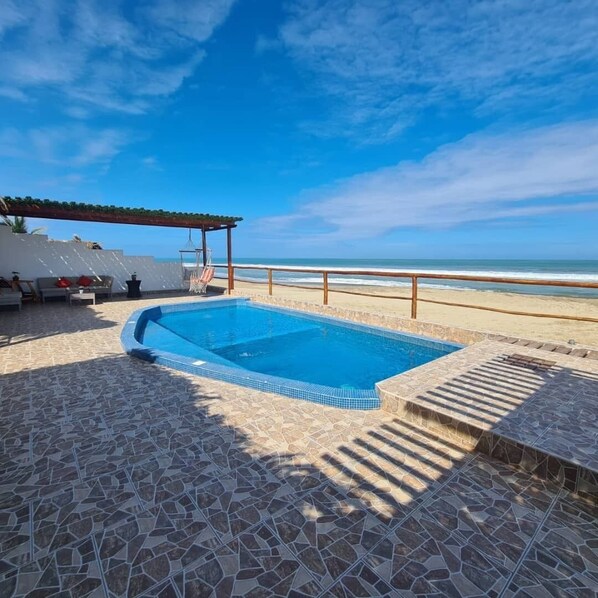 Vista desde el bungalow hacia la playa