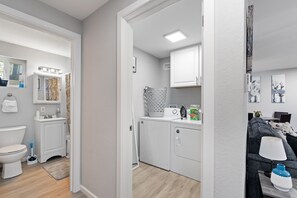 laundry room/ bathroom