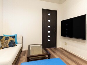 ・ [Sea breeze] Spacious living room (family room)