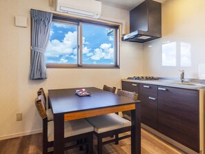 ・ [Sea breeze] Nice dining room with kitchen (family room)