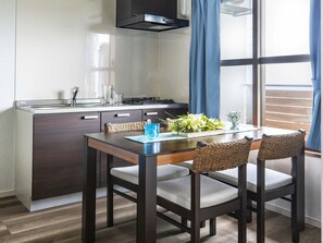 ・ [Sea breeze] Family room dining