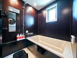Superior: Bathroom