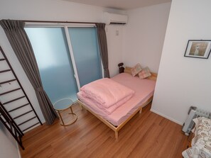 Bedroom (Double) The bedroom has a double bed