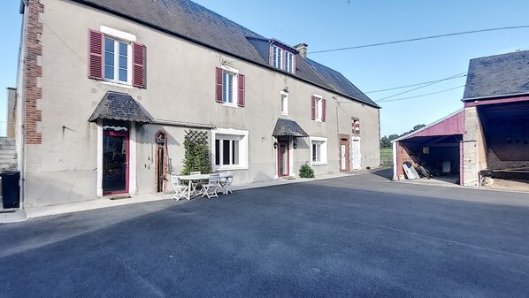 Extérieur