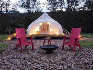 Spend the evening at your own private campfire!
