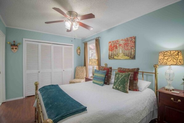 Ample Queen Size bedroom 