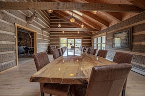 20 person dining table
