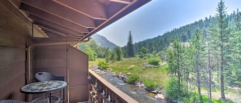 Estes Park Vacation Rental | 1BR | 1BA | 800 Sq Ft | Stairs Required