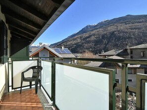Sky, Building, Mountain, Shade, House, Wood, Porch, Real Estate, Roof, Facade