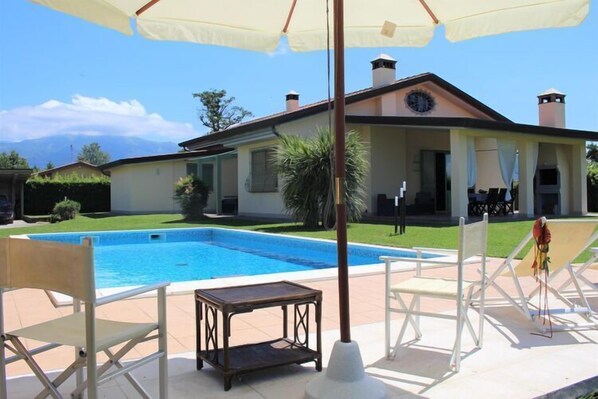 Holiday Home Swimming Pool