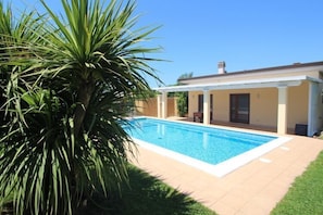 Schwimmbad des Ferienhauses