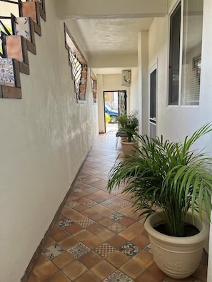 View from casita entrance toward hallway exit (to street) 