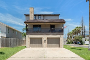Exterior of 200 W. Cora Lee. Just steps from the bay and within walking distance to the beach.