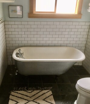 The world's most luxurious claw-foot bathtub.  