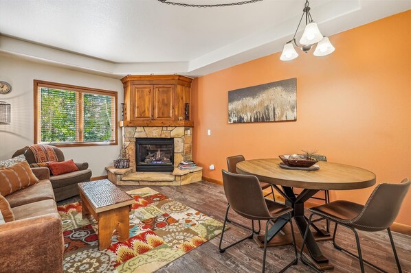 Living / Dining