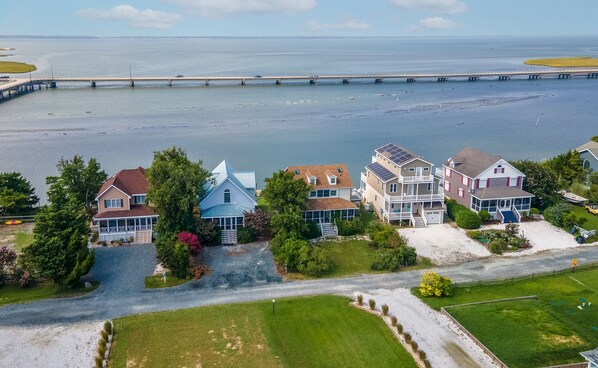 Welcome to Sea Glass on beautiful Marsh Island.