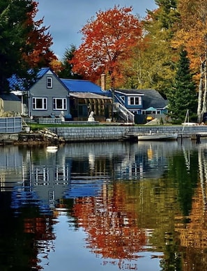 Entire home in fall splendor 