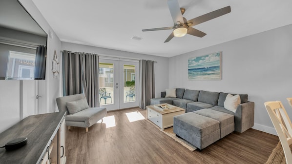 Modern and Comfortable Living Room