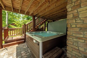 Bain à remous extérieur