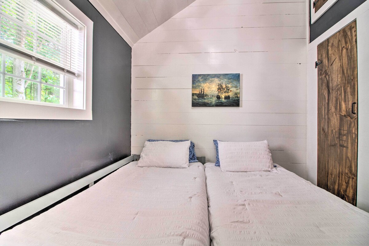 Stylish Mountain Home Near Ski, Golf + Manchester!