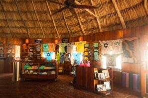 Thatch Caye Gift Shop_2