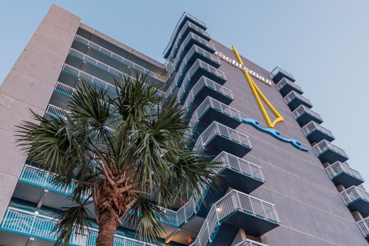 SeaGlass Tower™ – 1 Bedroom Deluxe – City View