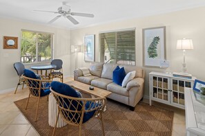 The Gilded Palm awaits you with fresh, fun & upscale decor and furnishings.