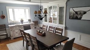 Formal dining room 
