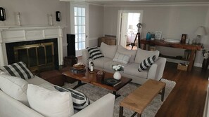 formal living room. Wood fireplace for a complete winter experience.