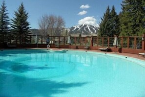 Sun Valley Inn Pool