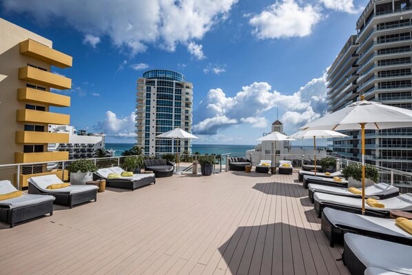 Sundeck