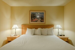 Bed, Furniture, Table Lamp, Lamp, Bedroom