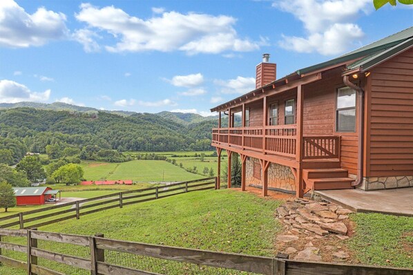 Smokey Mountain Cabin Rentals
