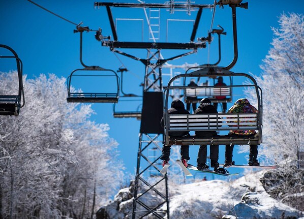 Sci e sport sulla neve